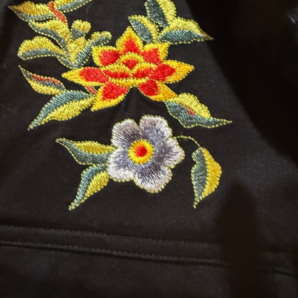 Yi Lin Black Embroidered Bird‎ Floral Denim Jacket Women's Size L - Picture 8 of 12